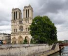 Главный фасад Нотр-Да́м собор, готический собор важнее из Франции. Это один из самых популярных памятников в Париже